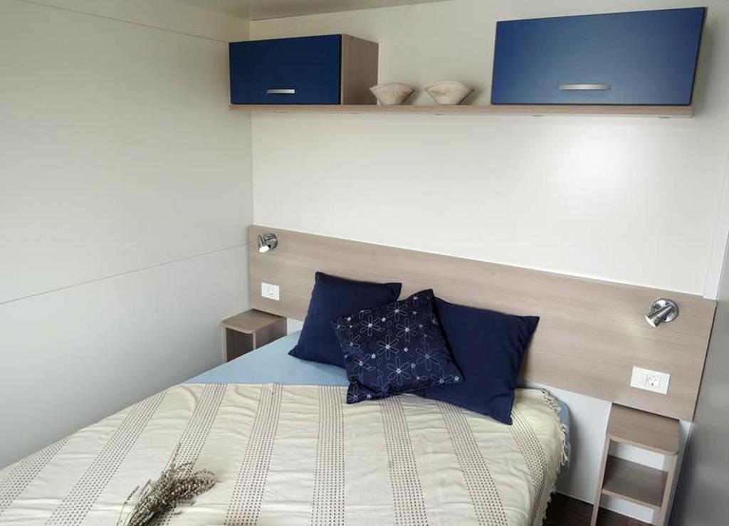 Camping Oase Praha Hotell Zlatníky Rom bilde