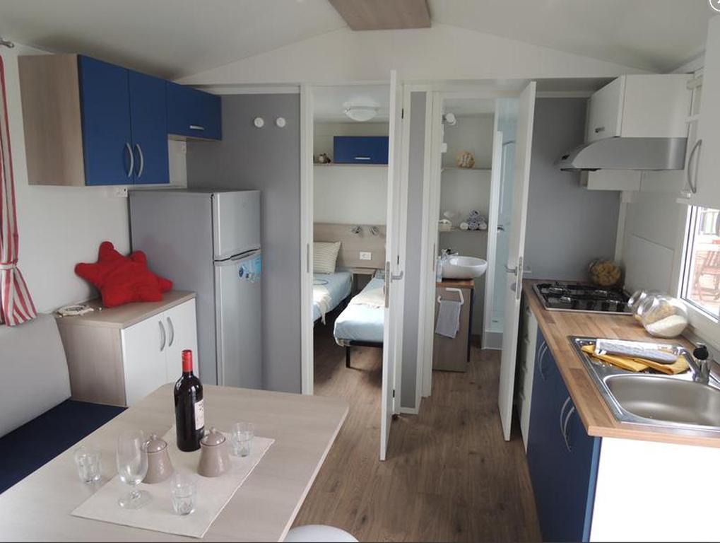 Camping Oase Praha Hotell Zlatníky Rom bilde