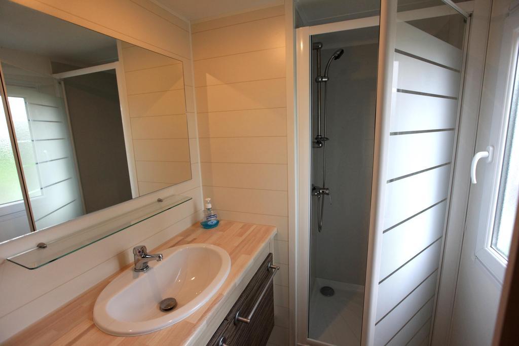 Camping Oase Praha Hotell Zlatníky Rom bilde