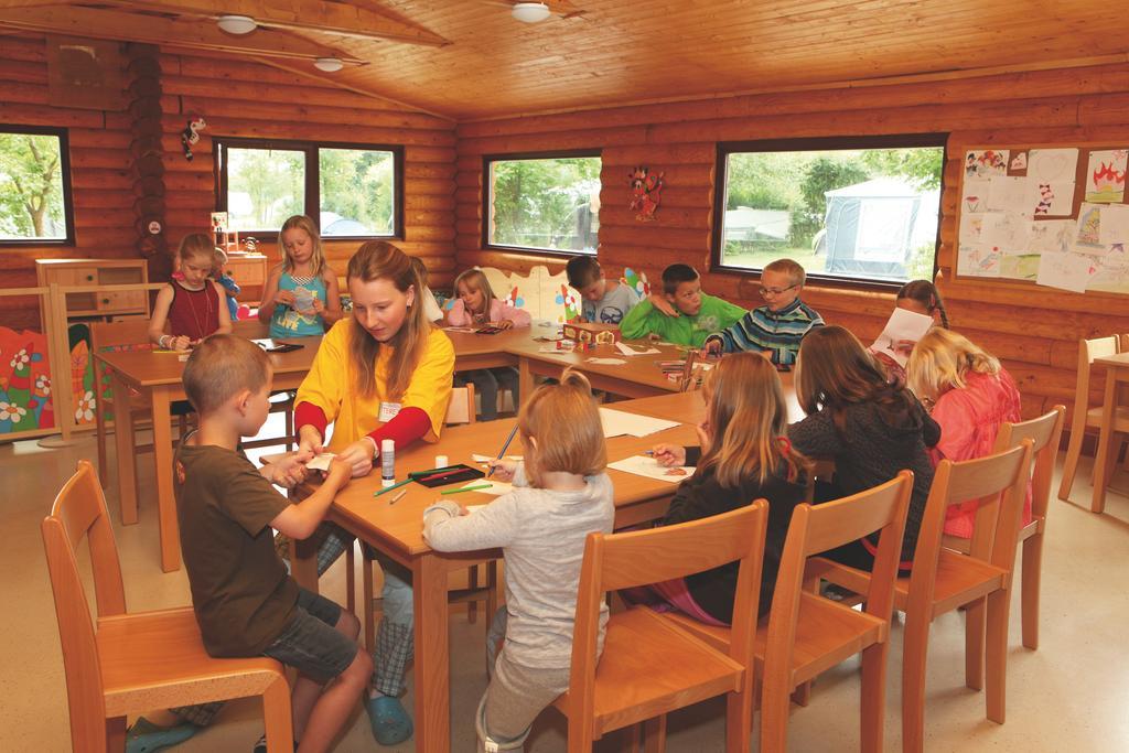 Camping Oase Praha Hotell Zlatníky Eksteriør bilde
