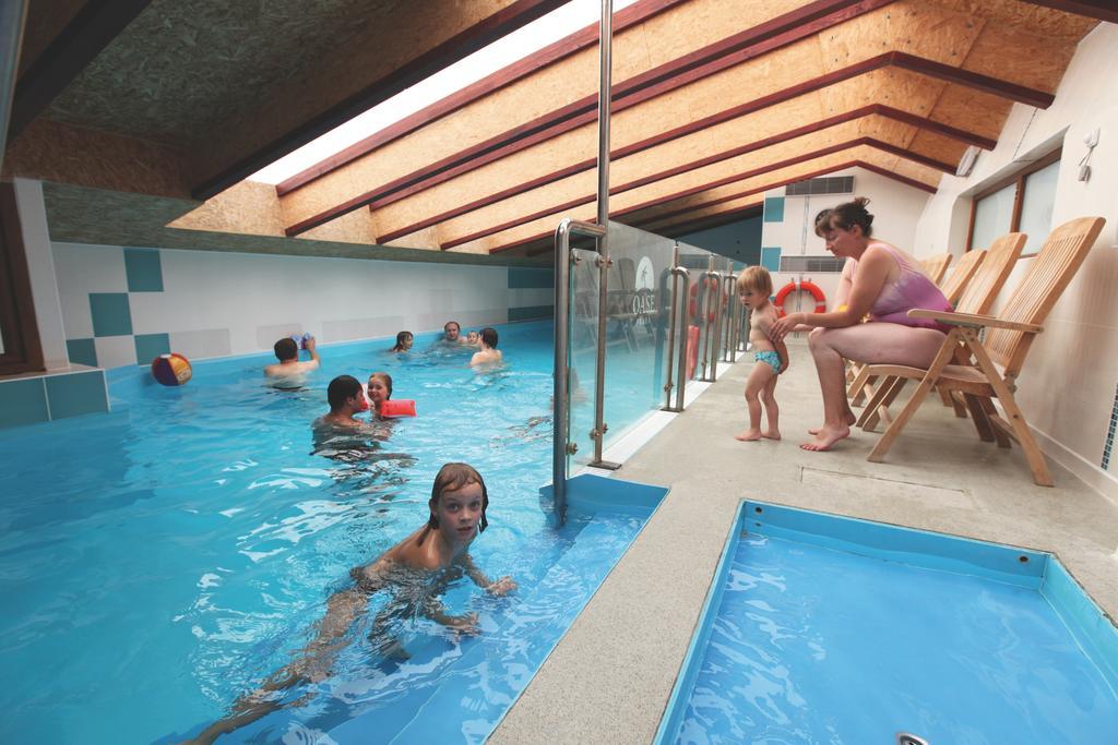 Camping Oase Praha Hotell Zlatníky Eksteriør bilde